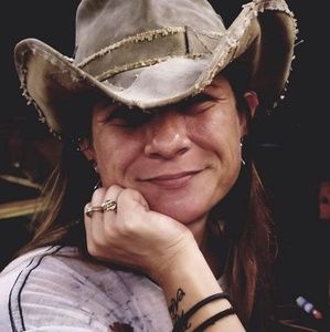 Meet your Posher, Rochelle